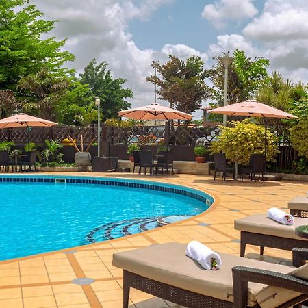 Oak Plaza Hotels East Airport Аккра Екстер'єр фото